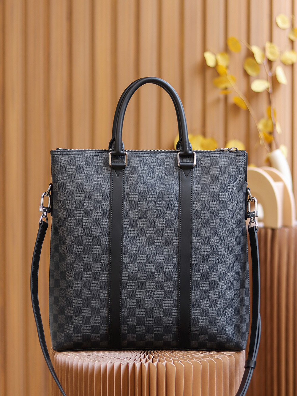Louis Vuitton 𝘼𝙣𝙩𝙤𝙣 𝙏𝙤𝙩𝙚 Briefcase M40000