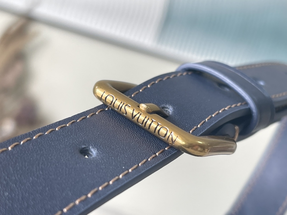 𝐋𝐎𝐔𝐈𝐒 𝐕𝐔𝐈𝐓𝐓𝐎𝐍   M59351