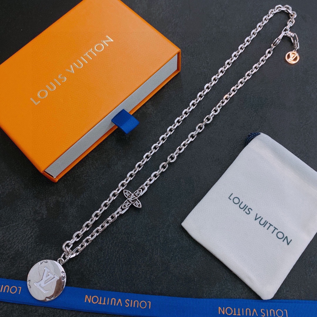 Louis Vuitton vintage silver necklace, couple's version, chain length 60 cm, changeable