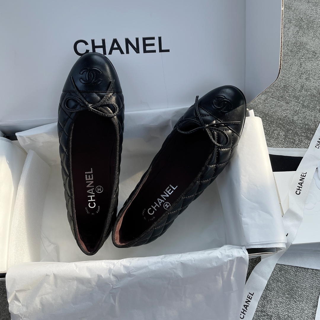 CHANEL classic ballet shoes the version is very positive classic models do not have to worry about the version