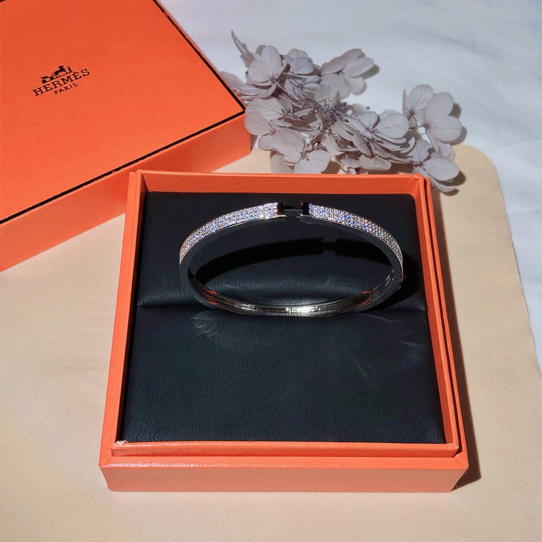 Hermes bracelet