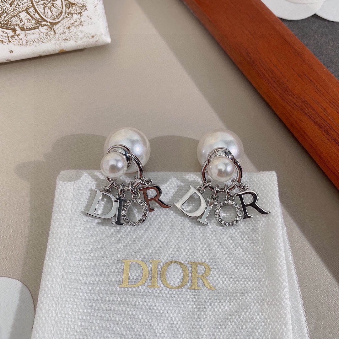 Dior pearl earrings