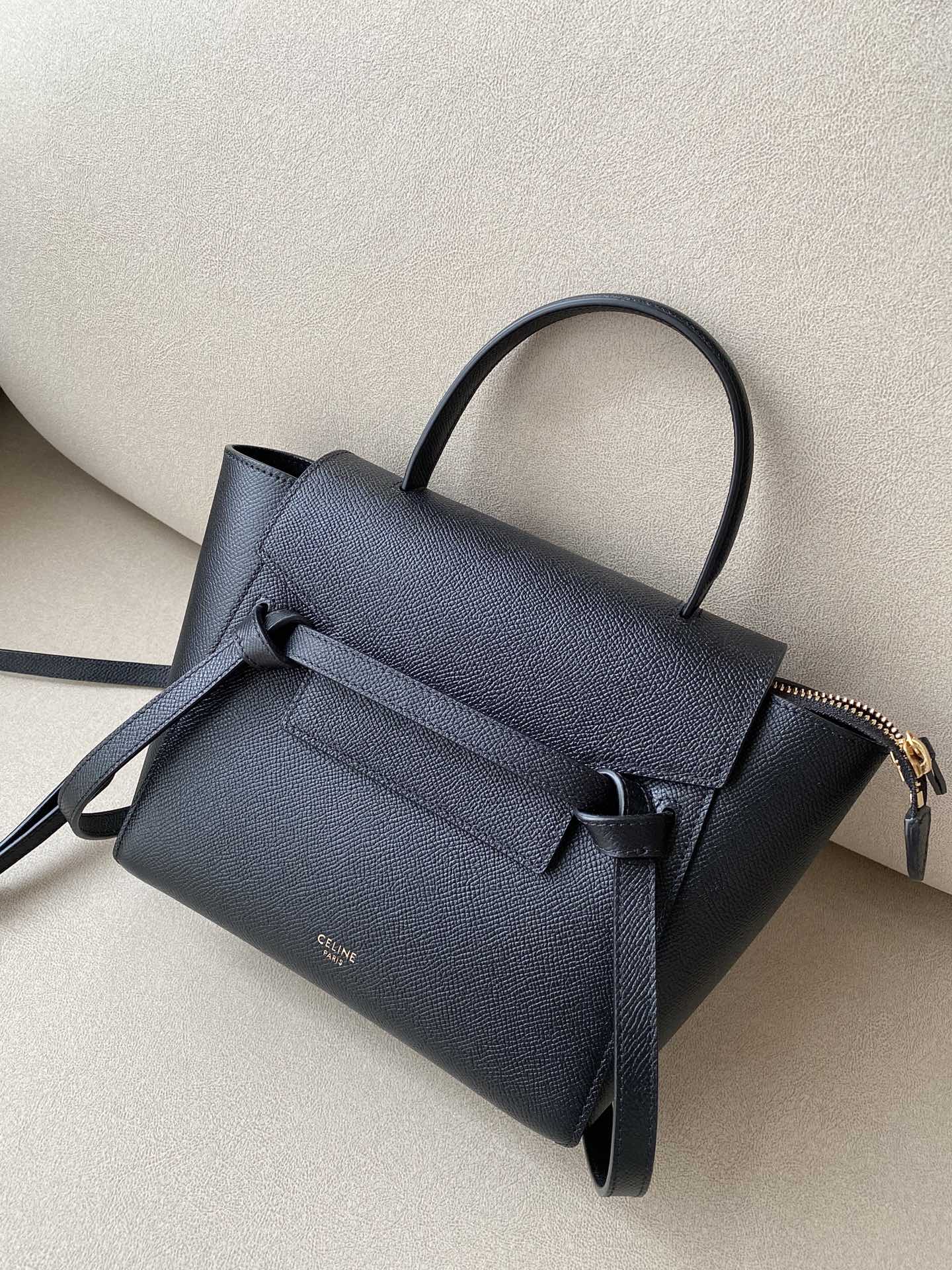 𝐂𝐞𝐥𝐢𝐧𝐞 Belt Bag Catfish Bag Small Grained Calfskin