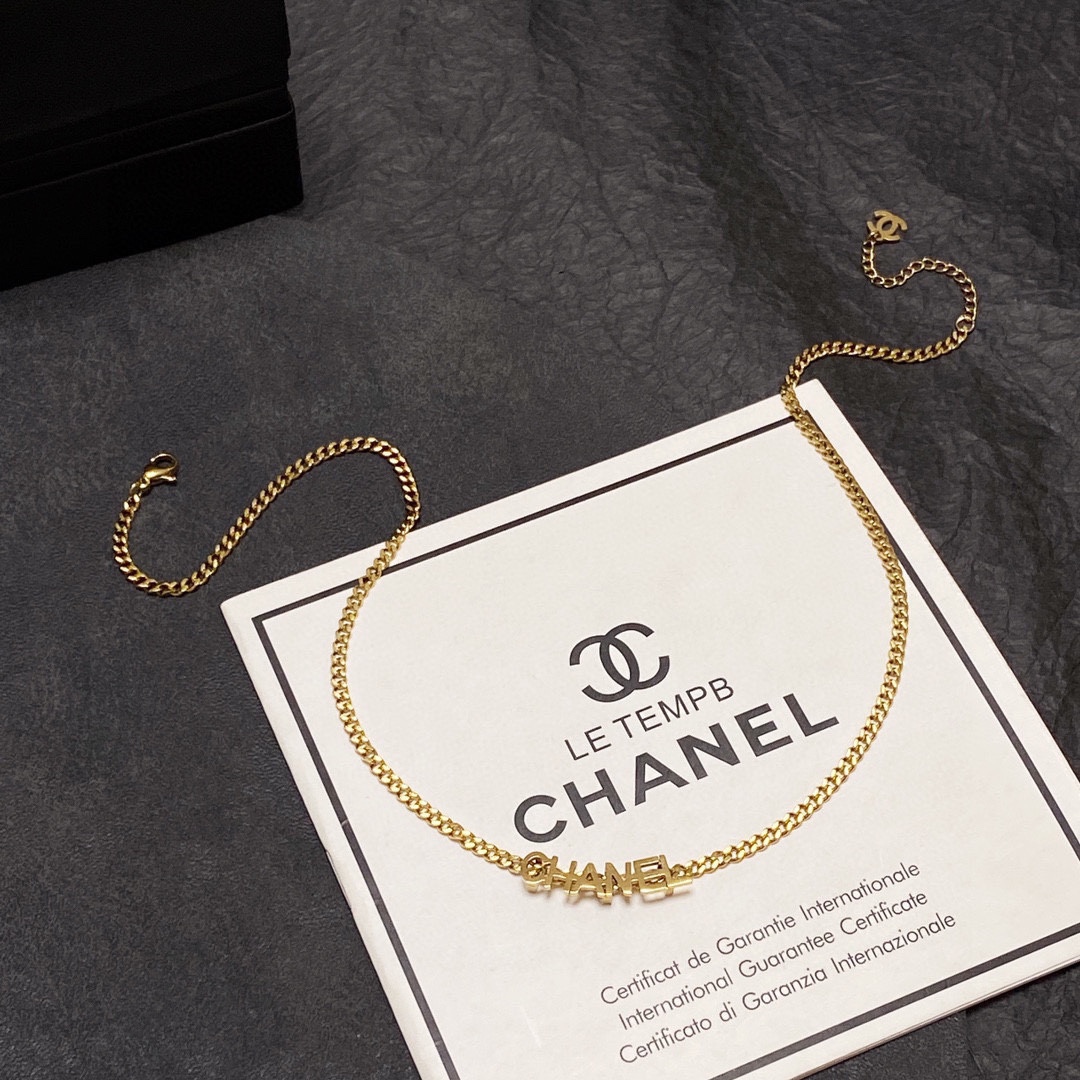 CHANEL🇫🇷Xiaoxiang letter latest double C necklace