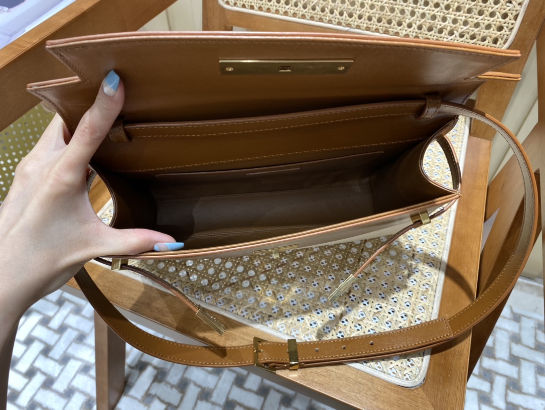 SAINT LAURENT 𝑴𝒂𝒏𝒉𝒂𝒕𝒕𝒂𝒏 〈Original leather version〉#579271