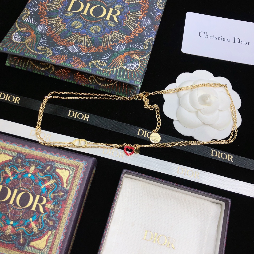 Dior necklace