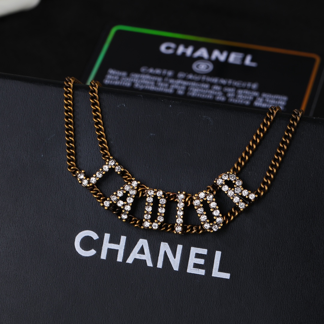 Dior necklace