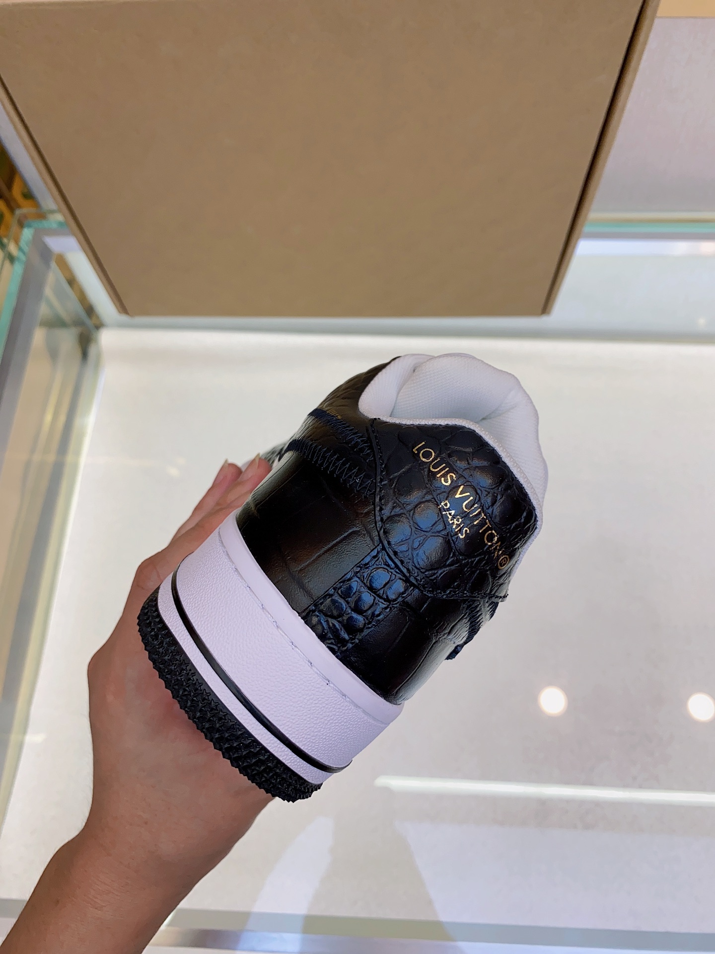 Louis Vuitton Nike joint 🆕Men's Abbesses sneakers