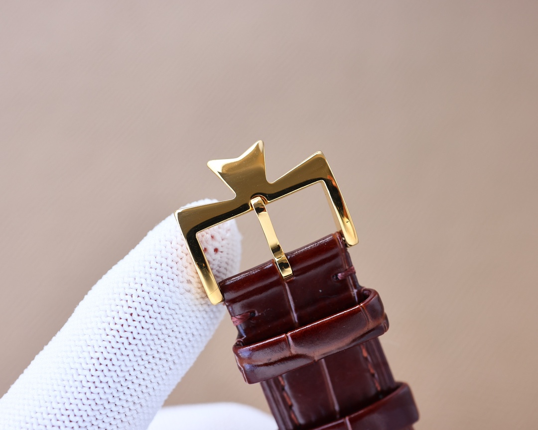 Rolex inlaid with 160 Slower diamonds