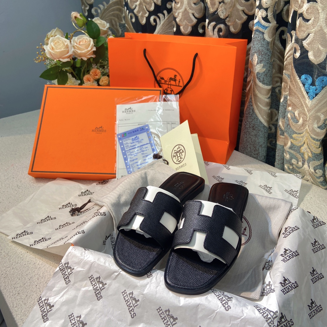 Hermes slippers