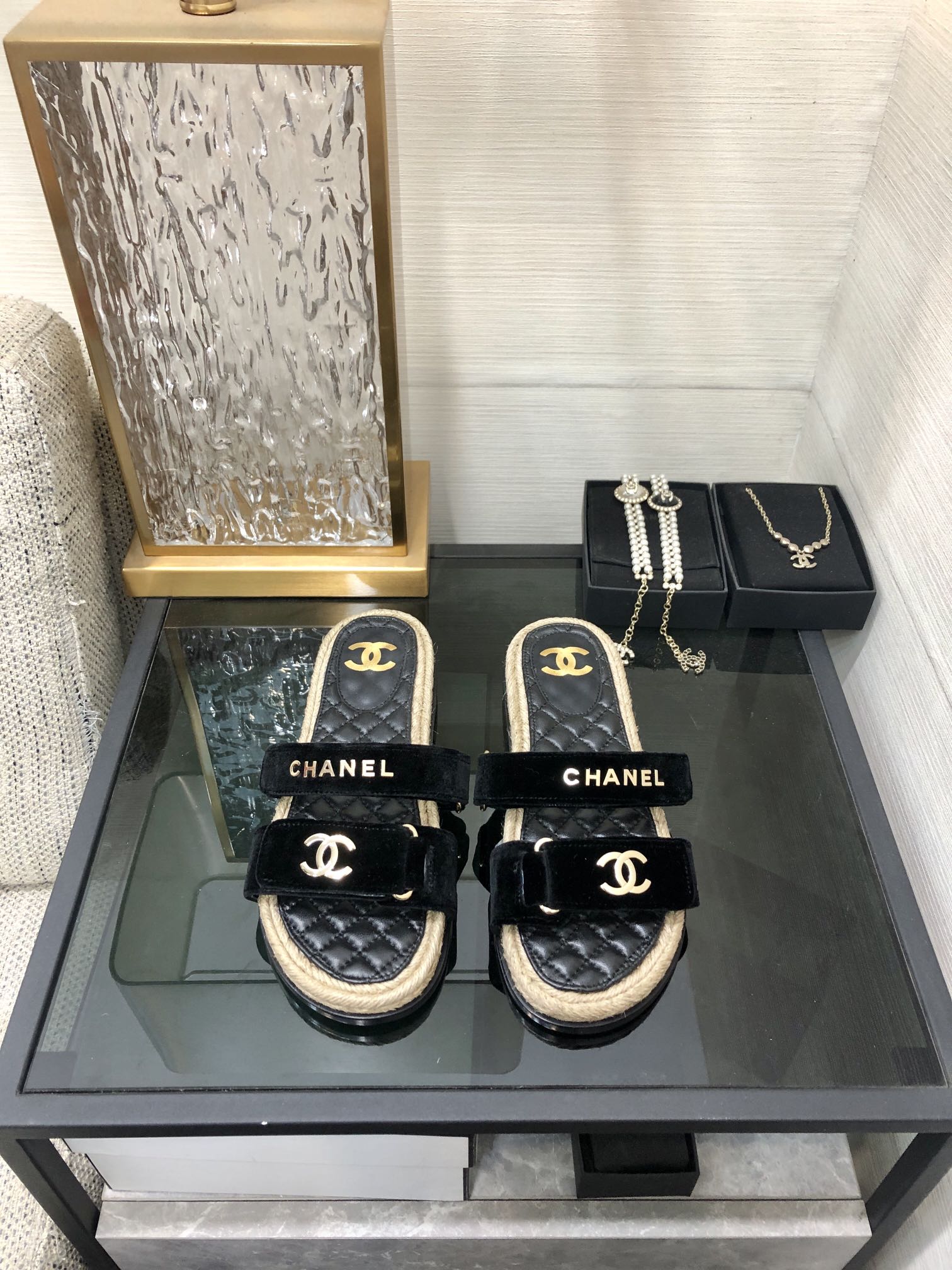 CHANEL 2023 spring and summer latest woven velcro slippers Italy imported multi-layer leather outsole