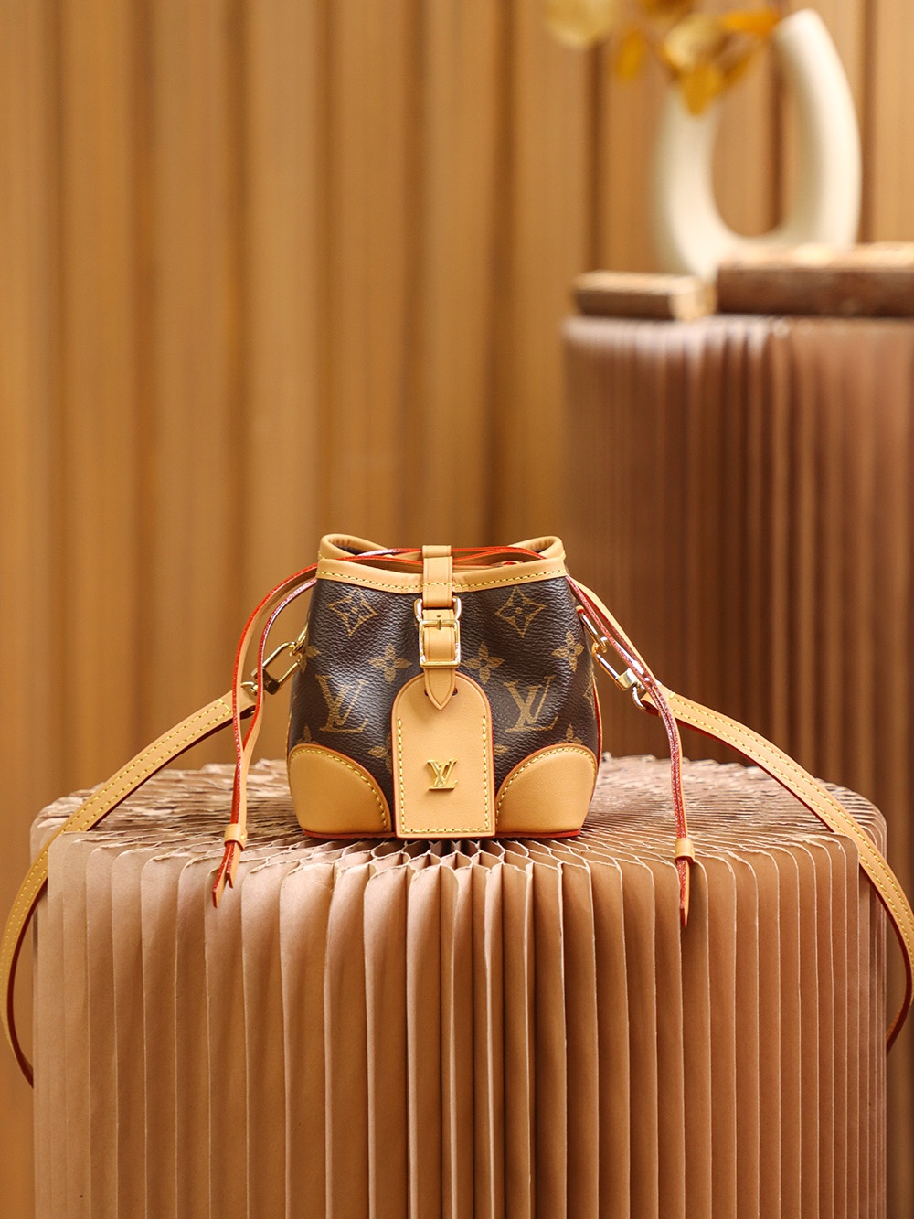 Louis Vuitton 𝐍𝐨𝐞 𝐏𝐮𝐫𝐬𝐞 small bucket #M57099