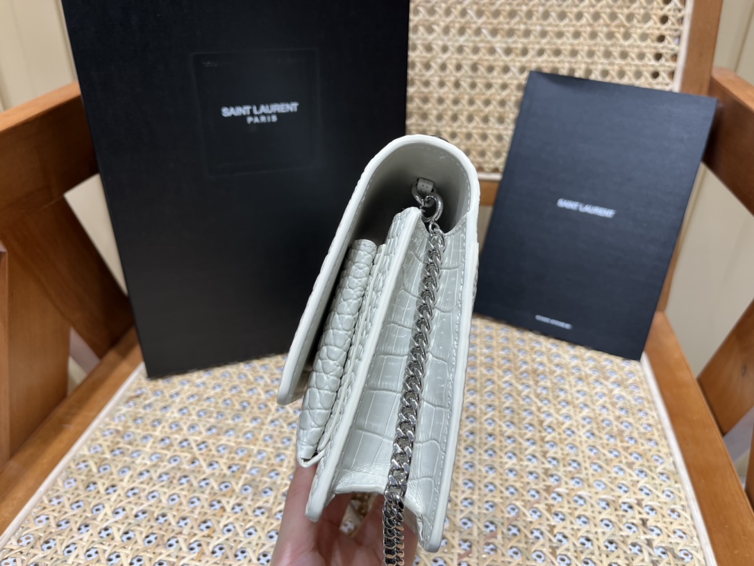 SAINT LAUREN #𝑺𝒖𝒏𝒔𝒆𝒕 𝑾𝒐𝒄#533026 original leather E.JD