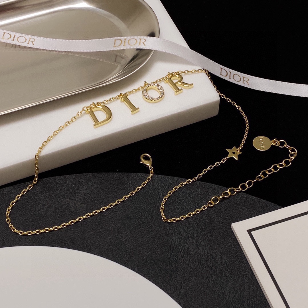 Dior necklace