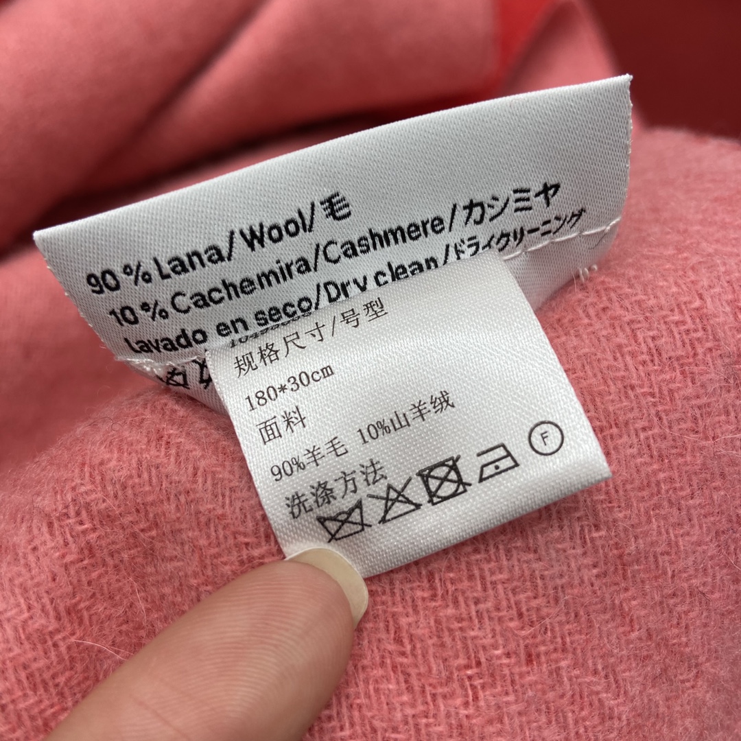 𝐋𝐎𝐄𝐖𝐄 Classic basic scarf for men and women 90% wool 10% cashmere