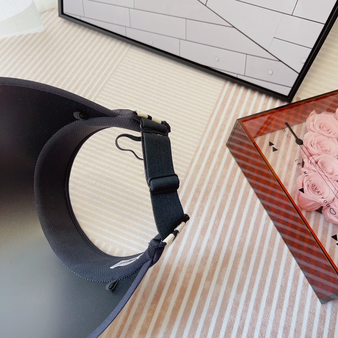 Balenciaga Explosive Empty Hat