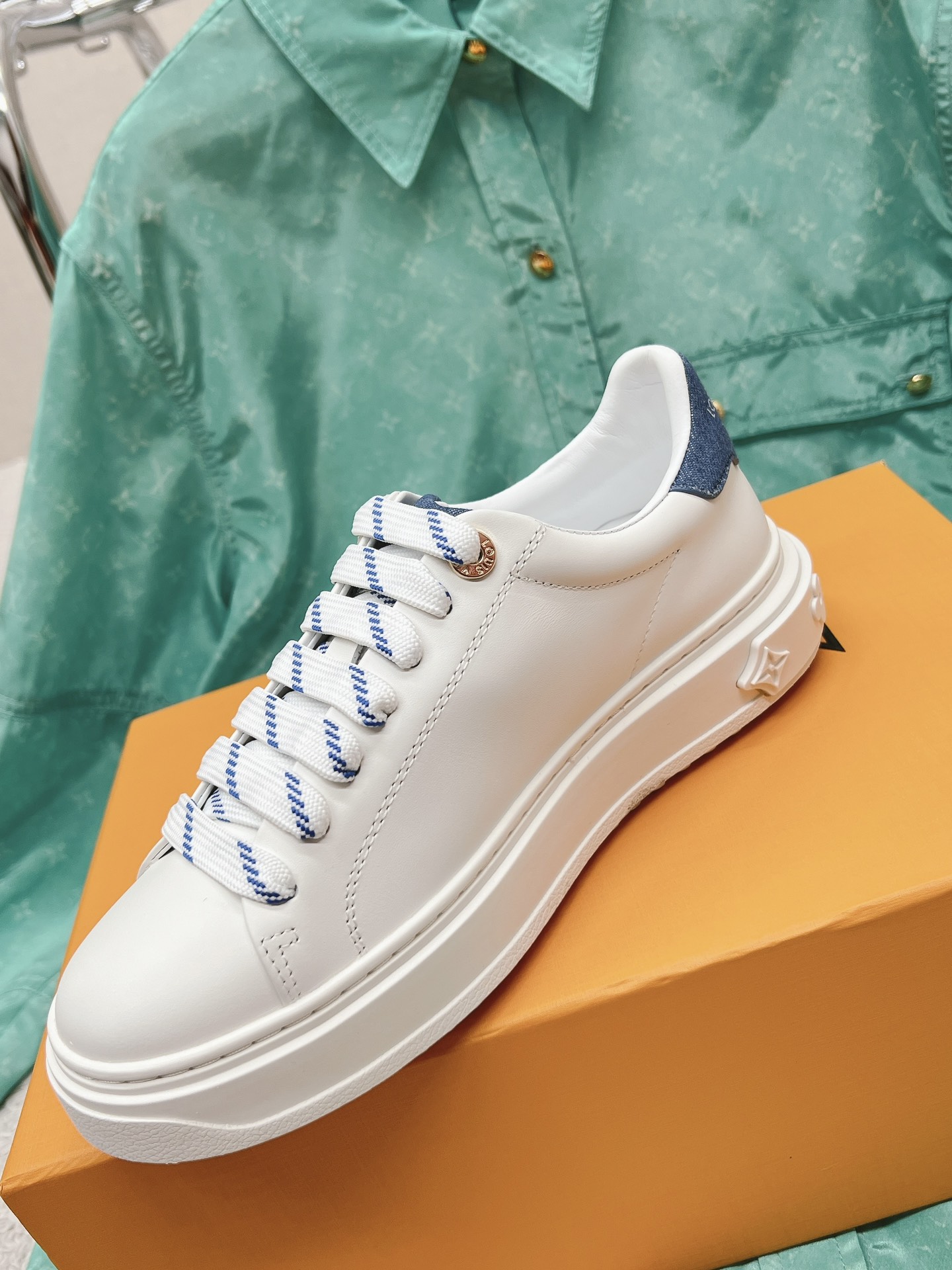 Louis Vuitton x Yayoi Kusama cooperation model classic white shoes 𝐓𝐢𝐦𝐞 𝐨𝐮𝐭 wave point sneakers