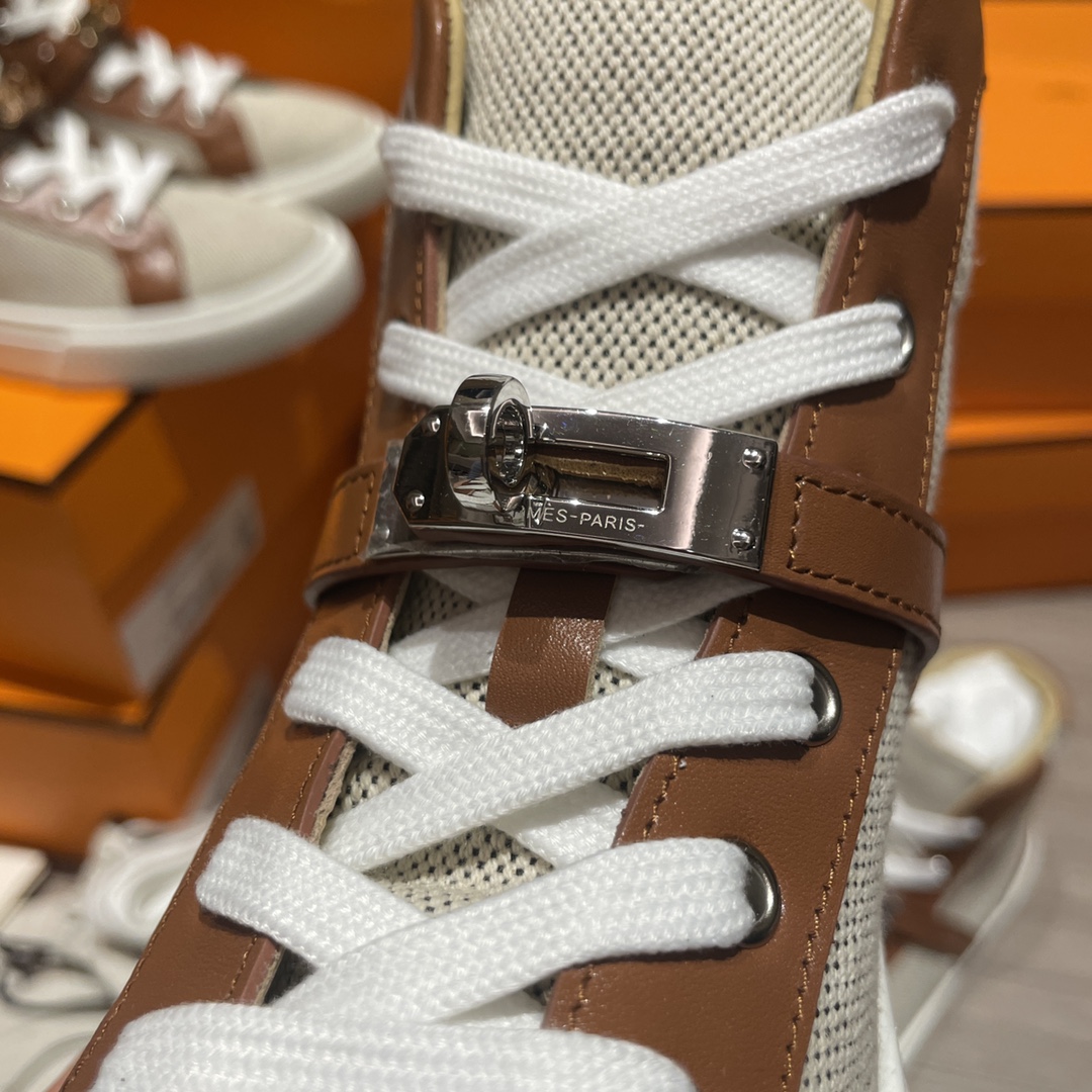 Hermes latest Kelly buckle small white shoes sneakers