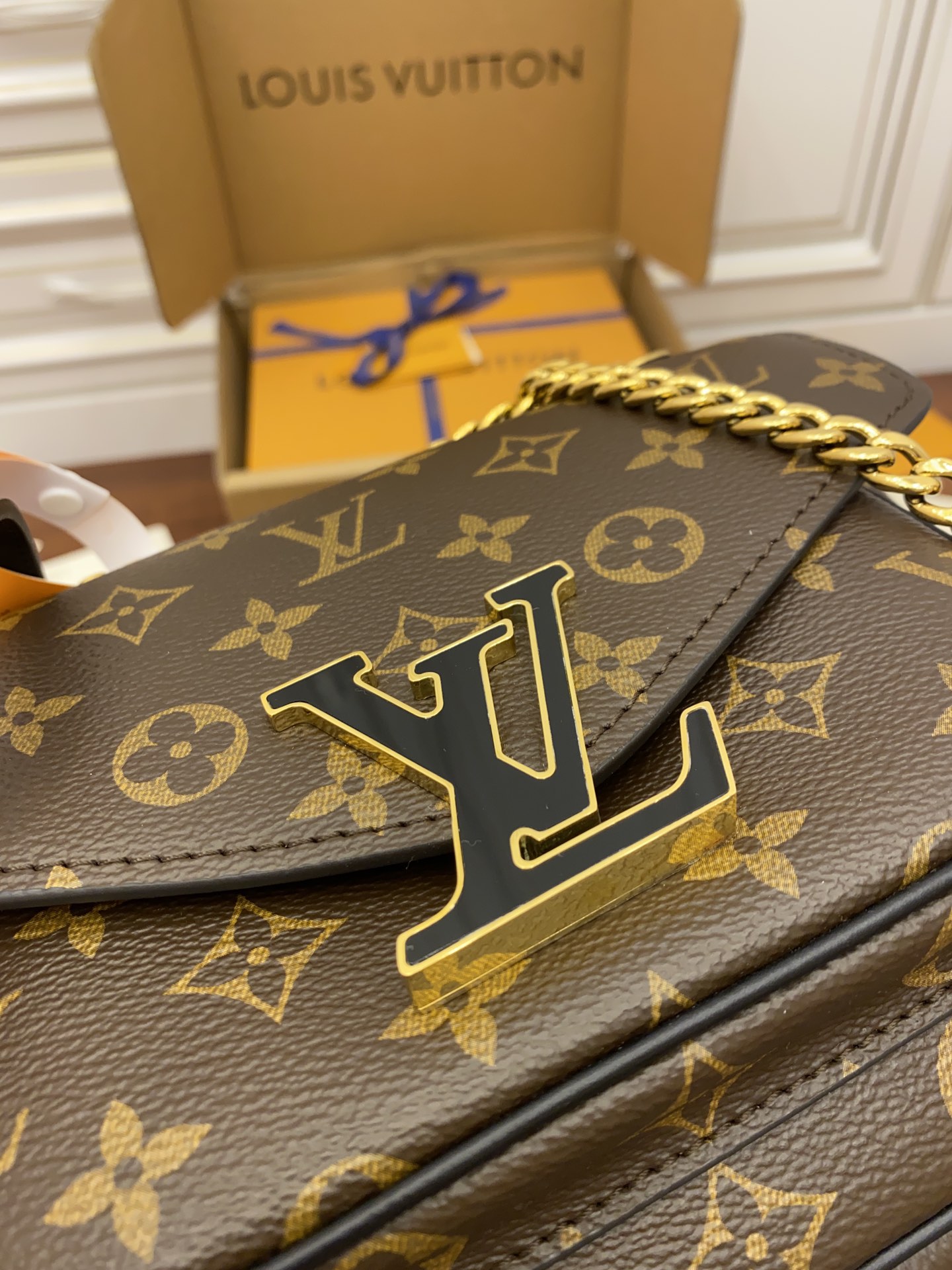 Louis Vuitton M45592