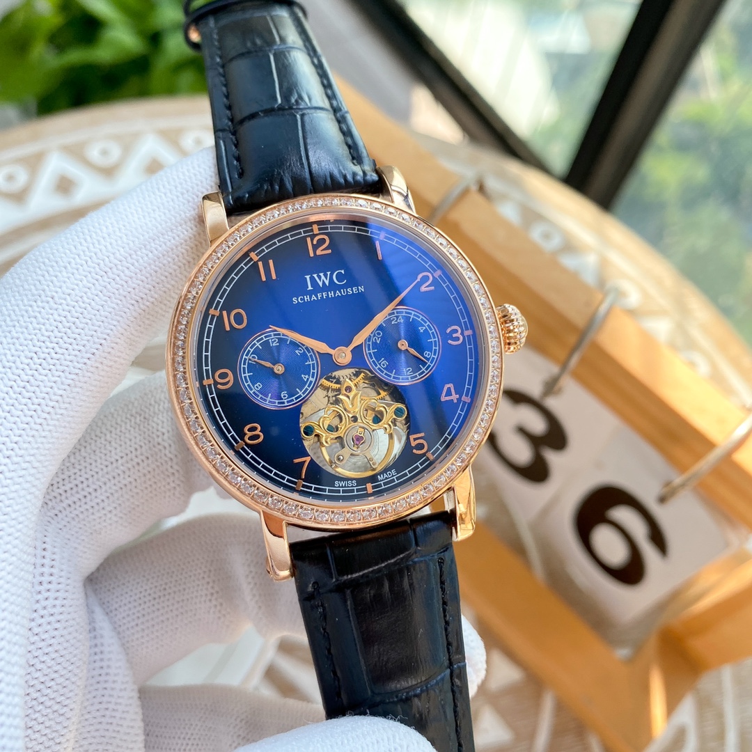 IWC- Fine men's watches Fully automatic mechanical movement, top 316 steel case and strap