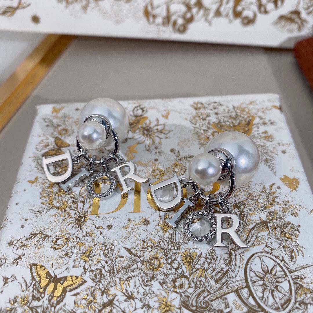 Dior pearl earrings