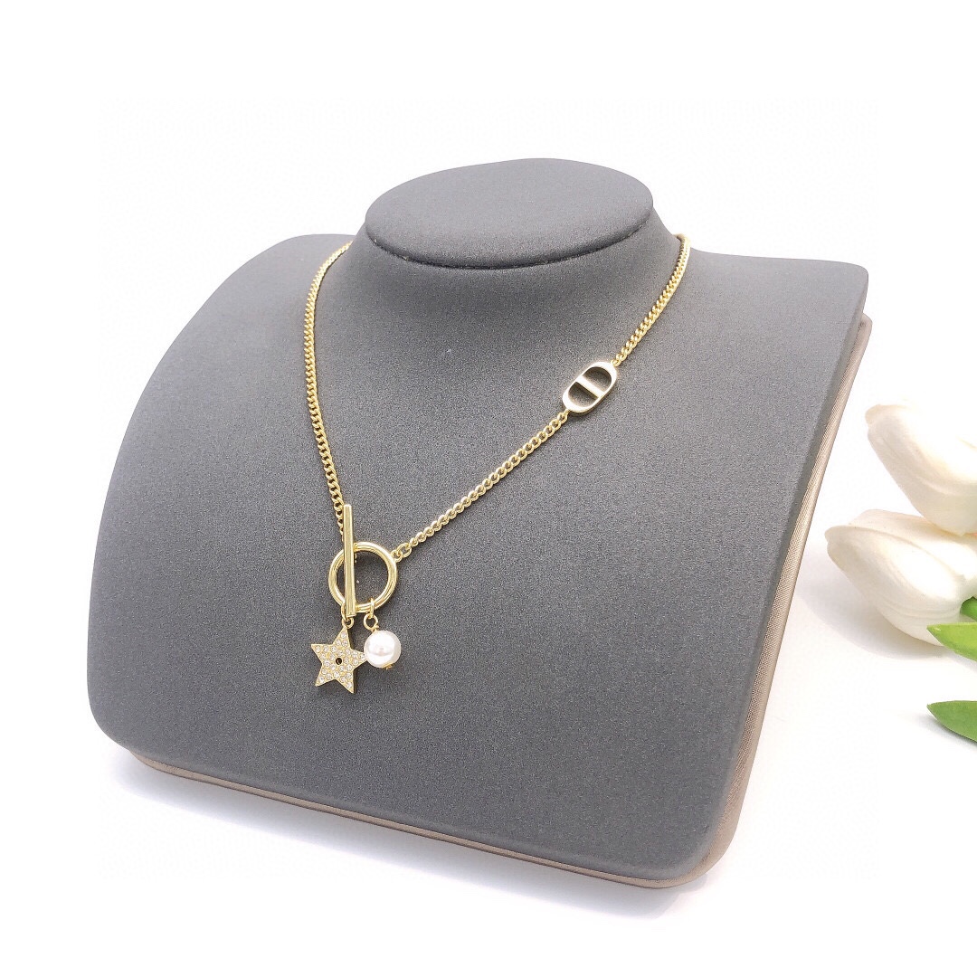 Dior necklace