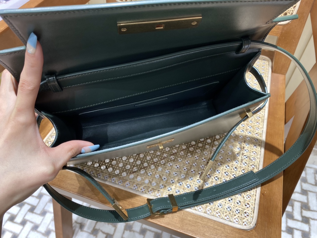 SAINT LAURENT 𝑴𝒂𝒏𝒉𝒂𝒕𝒕𝒂𝒏 〈Original leather version〉#579271