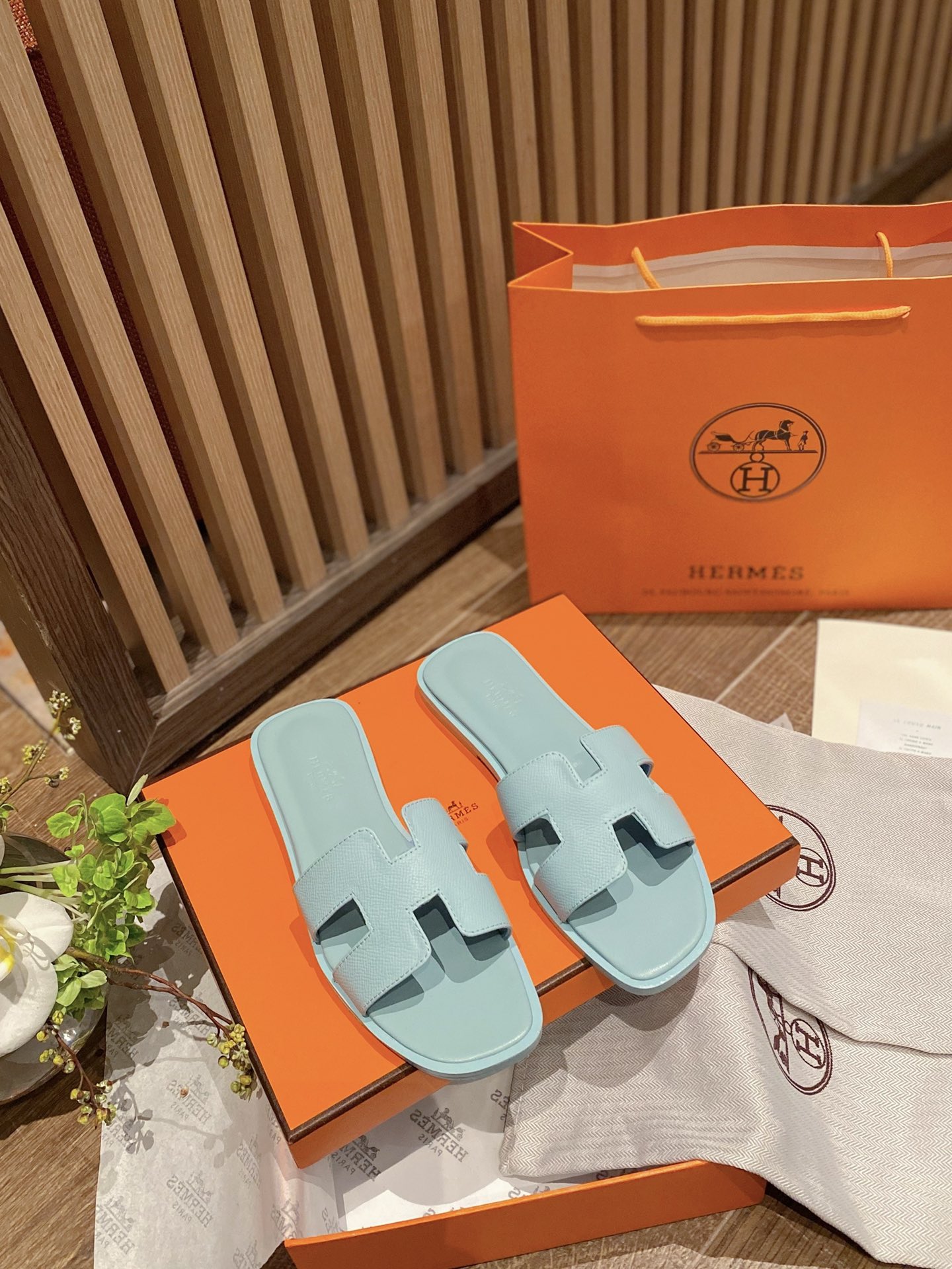 Hermes new revision of the first layer of cowhide