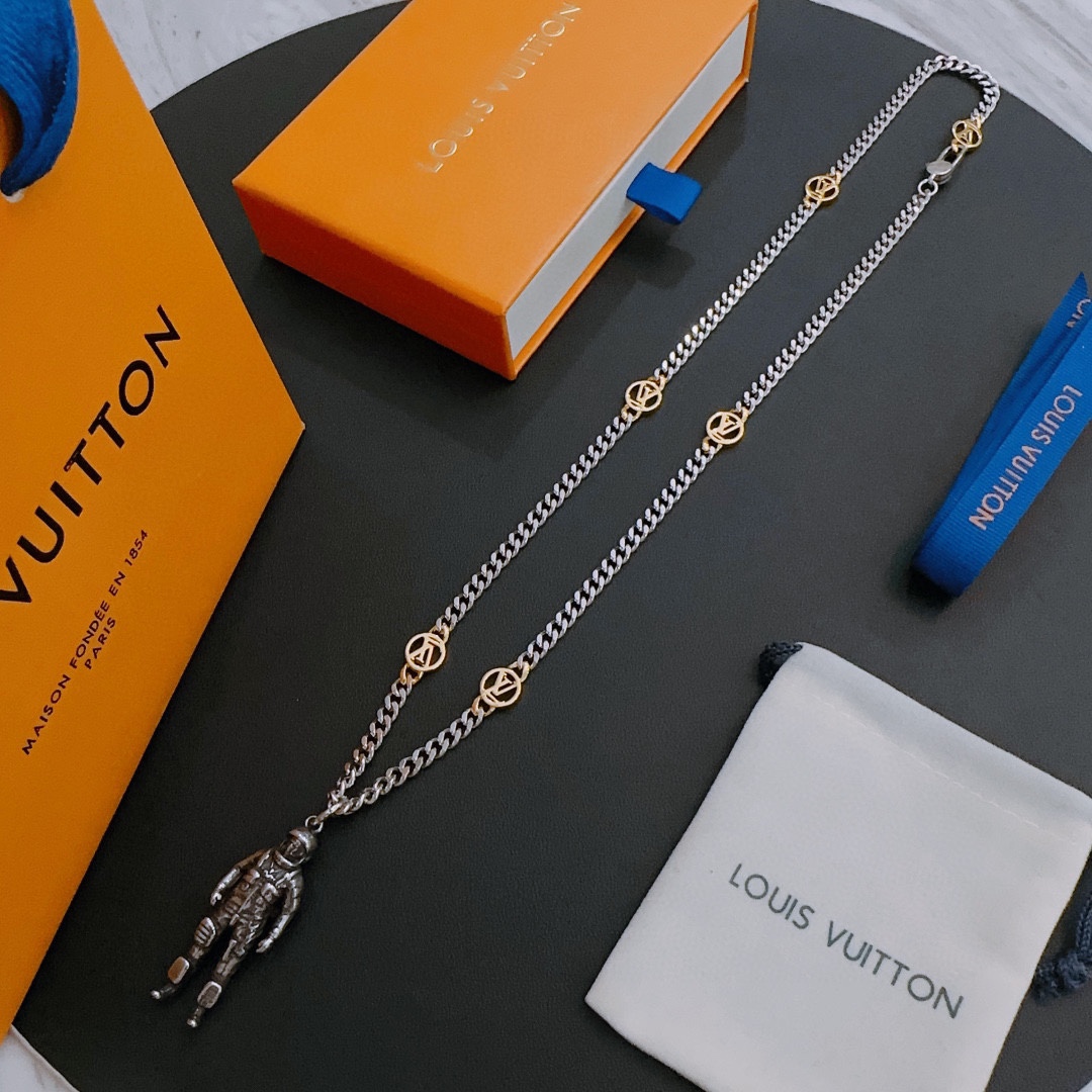 Louis Vuitton vintage silver necklace, couple's version, chain length 60 cm, changeable