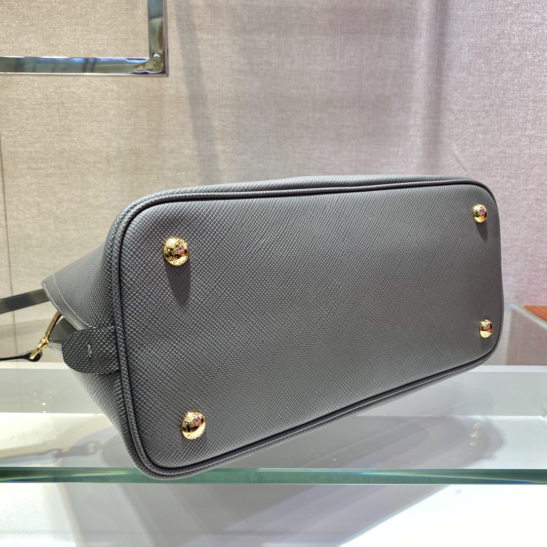 𝐏𝐑𝐀𝐃𝐀 Morning Handbag 1BA295
