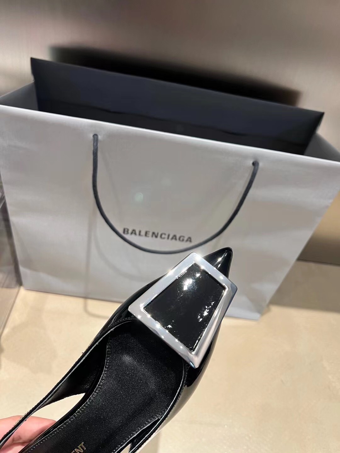 𝙎𝙖𝙞𝙣𝙩 𝙇𝙖𝙪𝙧𝙚𝙣𝙩 | 𝟐𝟎𝟐𝟐/𝐒𝐒 𝐧𝐞𝐰 YSL｜22 fall and winter show models flat single shoes