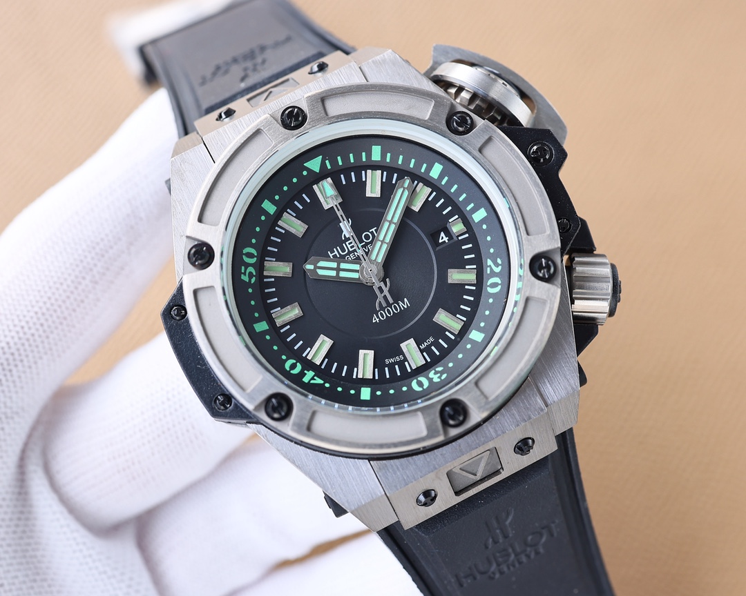 Hublot. King Power Diver 731.NX.1190.RX 【Titanium Case】