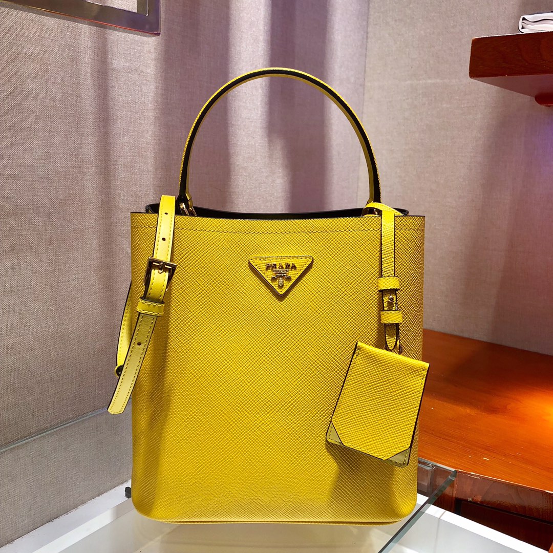𝐏𝐑𝐀𝐃𝐀 Double handbag 1BA212