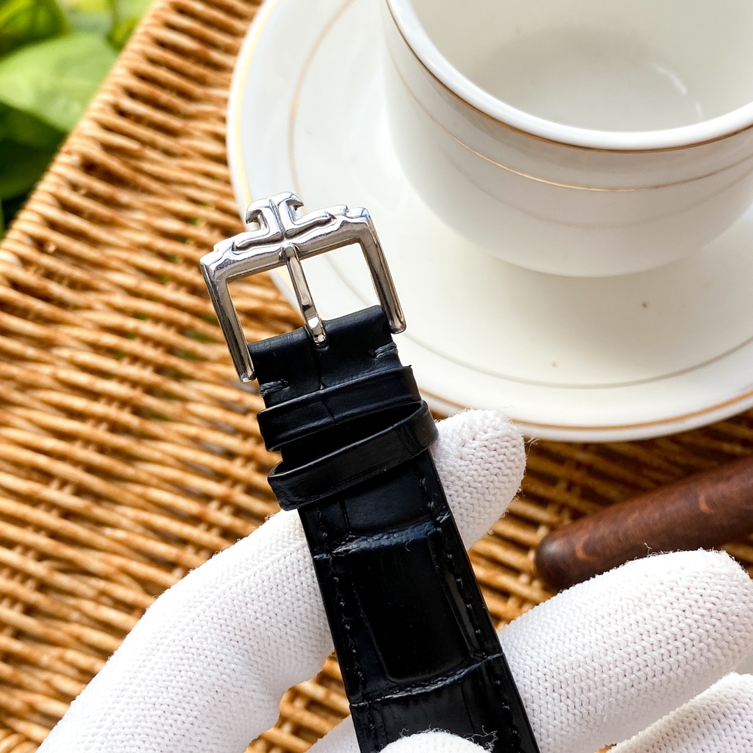 Jaeger-LeCoultre Fine Men's Watches