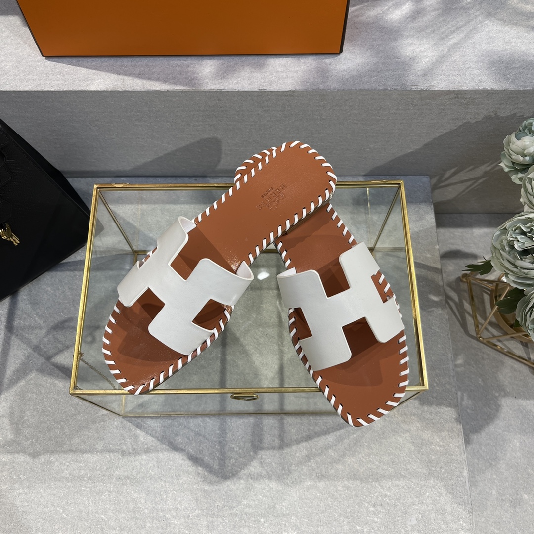 Hermes new woven slippers