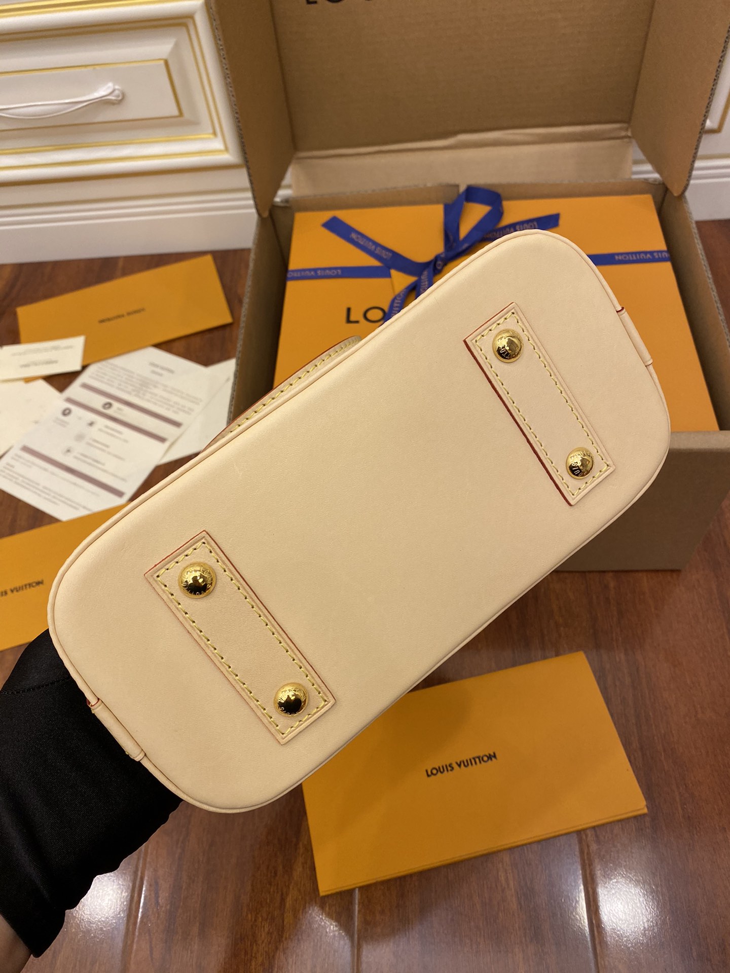 Louis Vuitton M53152