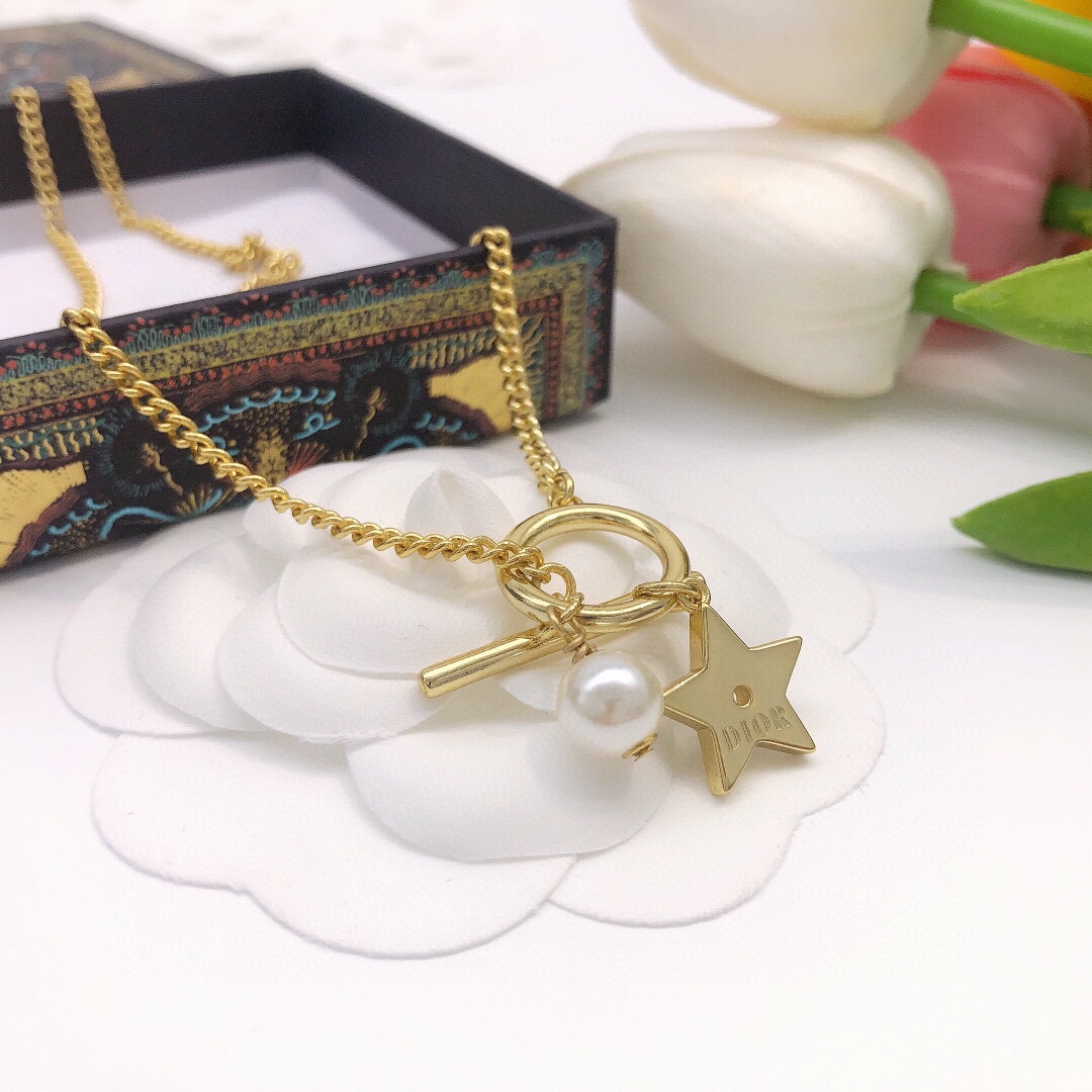 Dior necklace