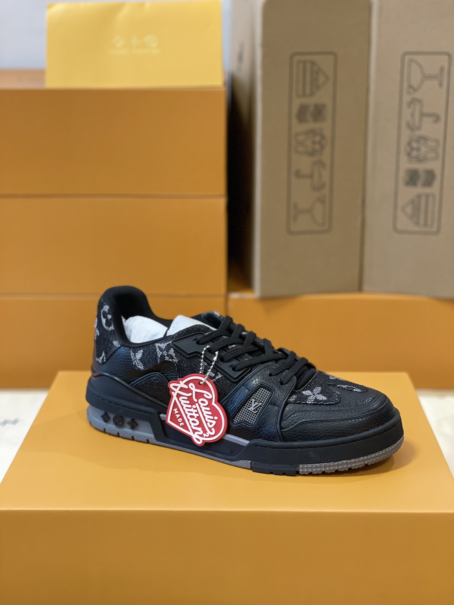 Louis Vuitton Trainer sneakers style 1A9IPL