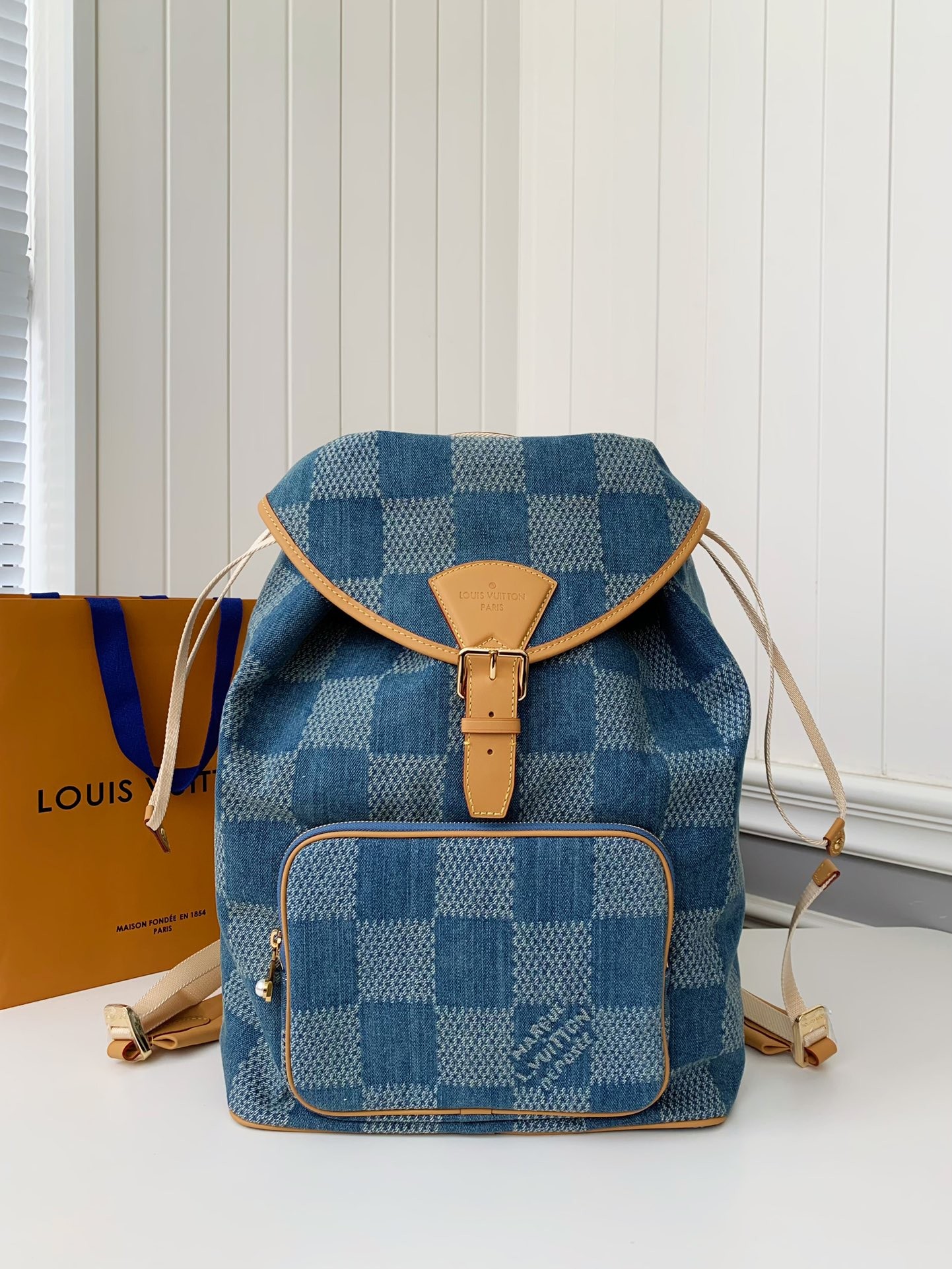 Louis Vuitton Montsouris backpack M40708 Size：32*40*19cm