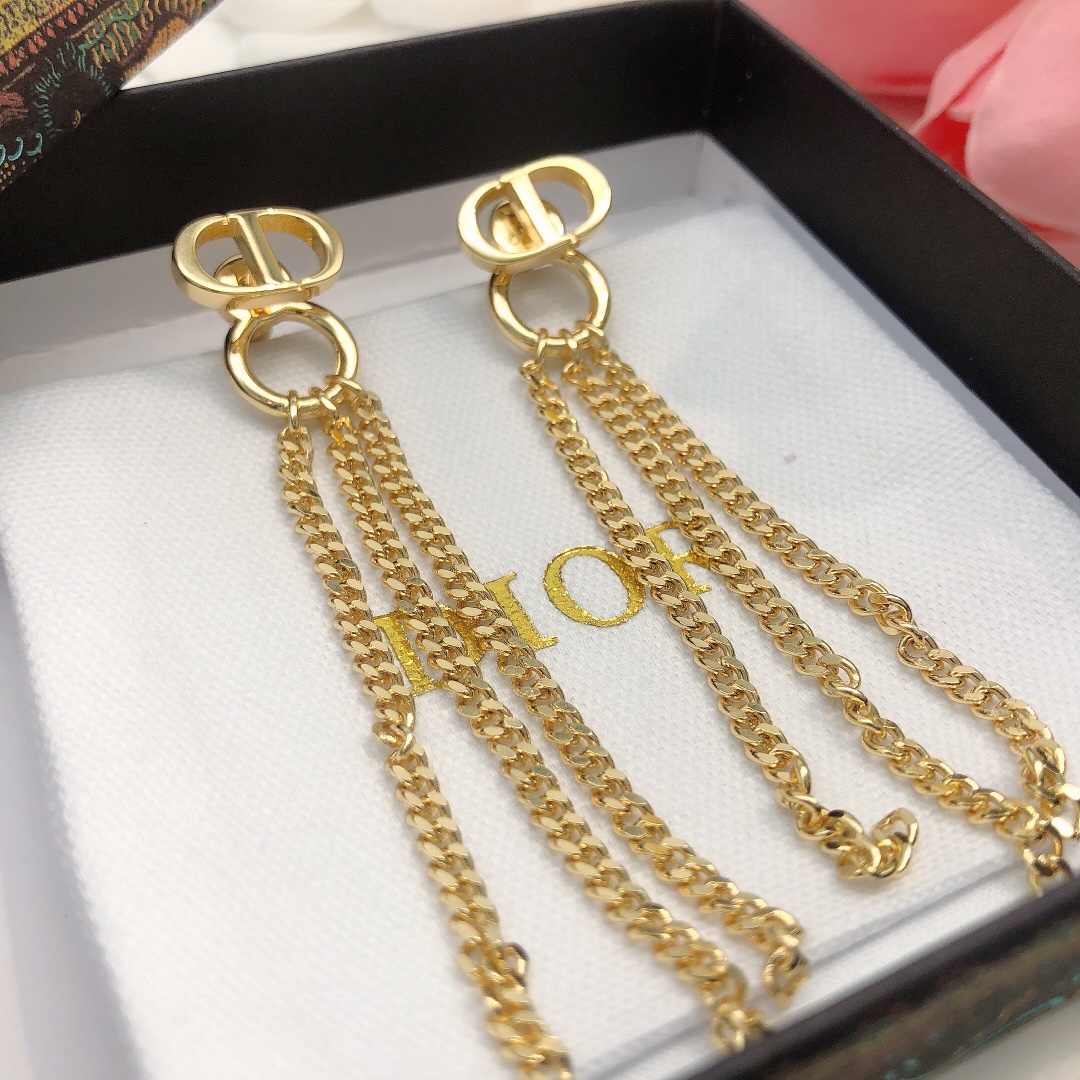 Dior CD letter chain tassel earrings