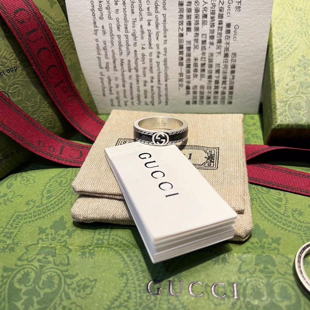 𝐆𝐮𝐜𝐜𝐢 Black Marble Wide Narrow Couple Matching Ring