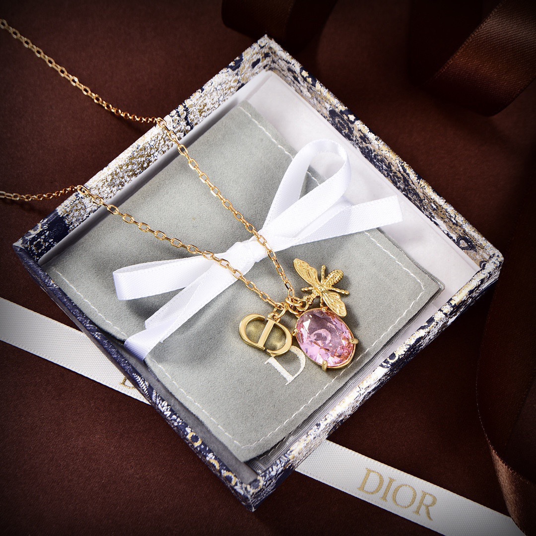 Dior necklace