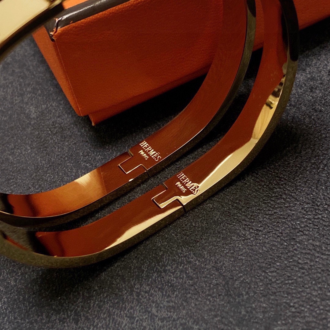 Hermes bracelet