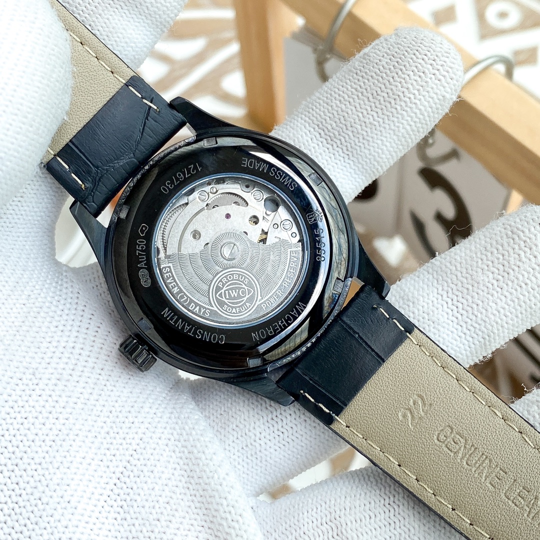 IWC- Fine men's watches Fully automatic mechanical movement, top 316 steel case and strap