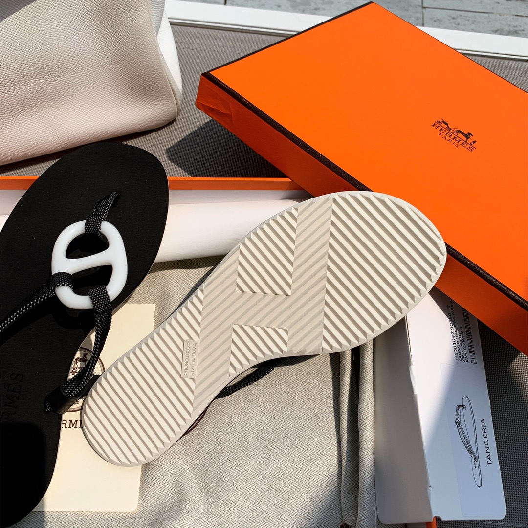 Hermes holiday series 🌈🏝🌤 pig nose flip flops sandals