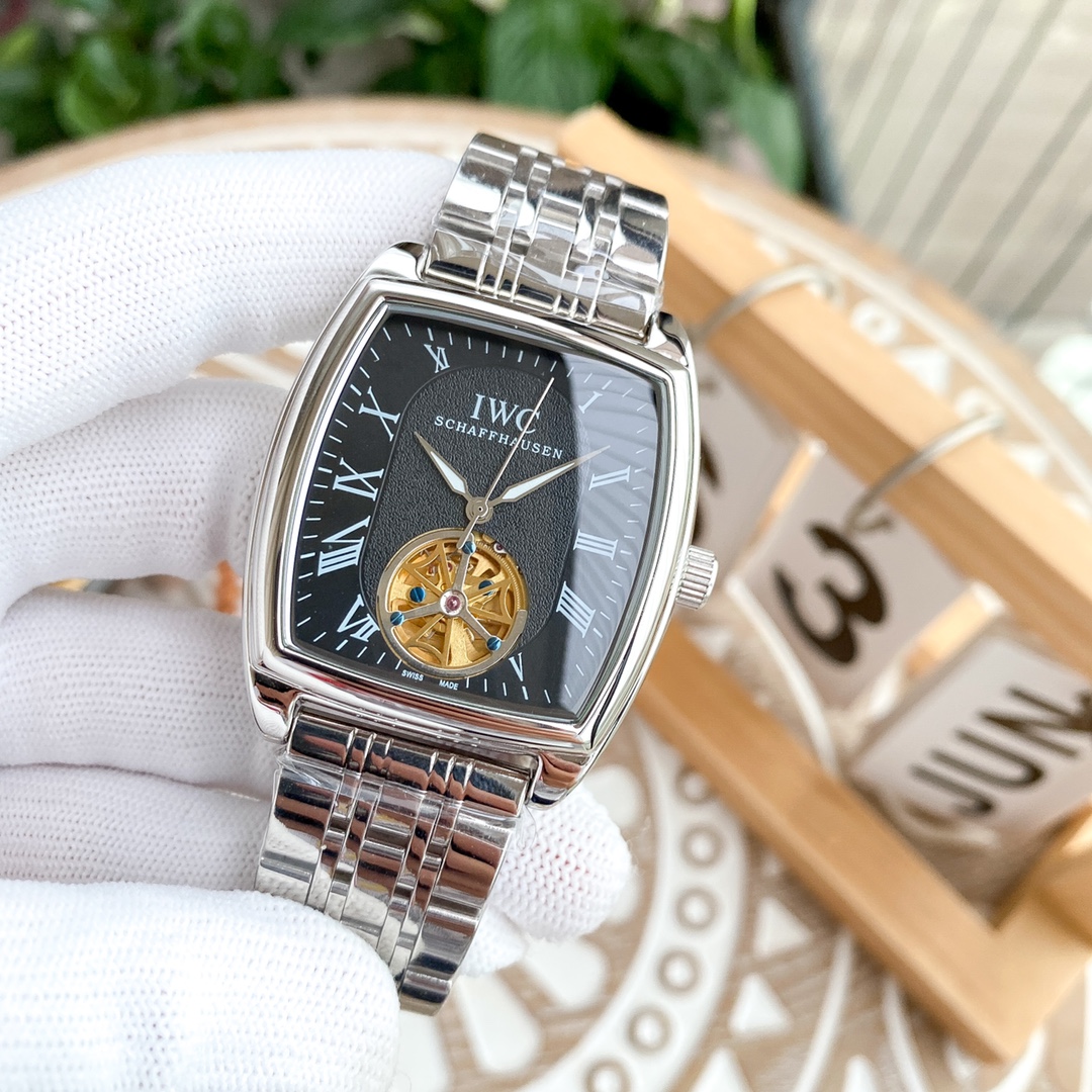 IWC- Fine men's watches, large flywheel design, exquisite skills, unique