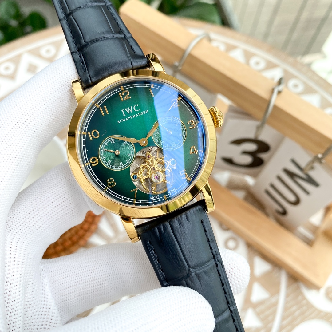 IWC- Fine men's watches Fully automatic mechanical movement, top 316 steel case and strap