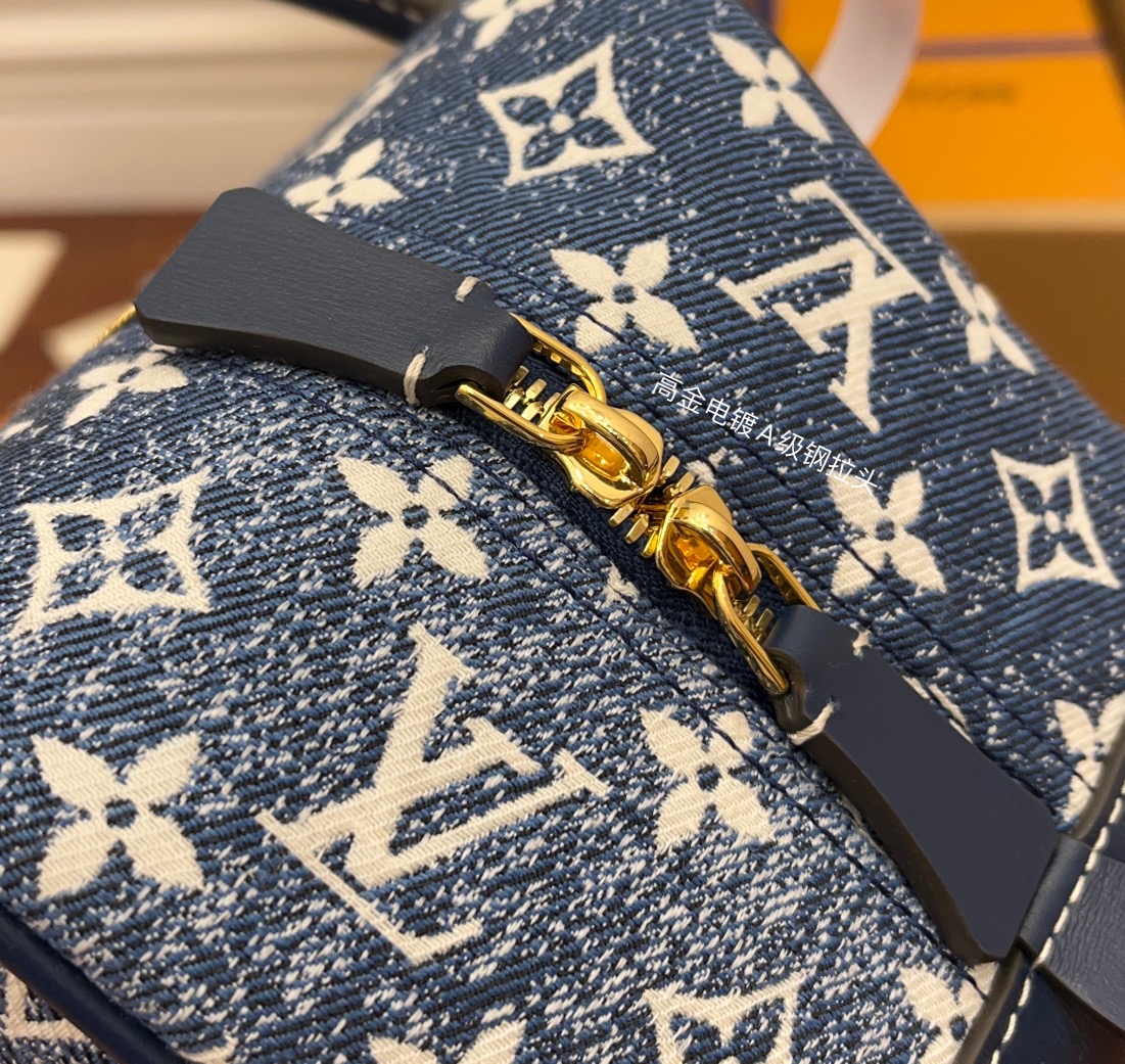 Louis Vuitton M59611