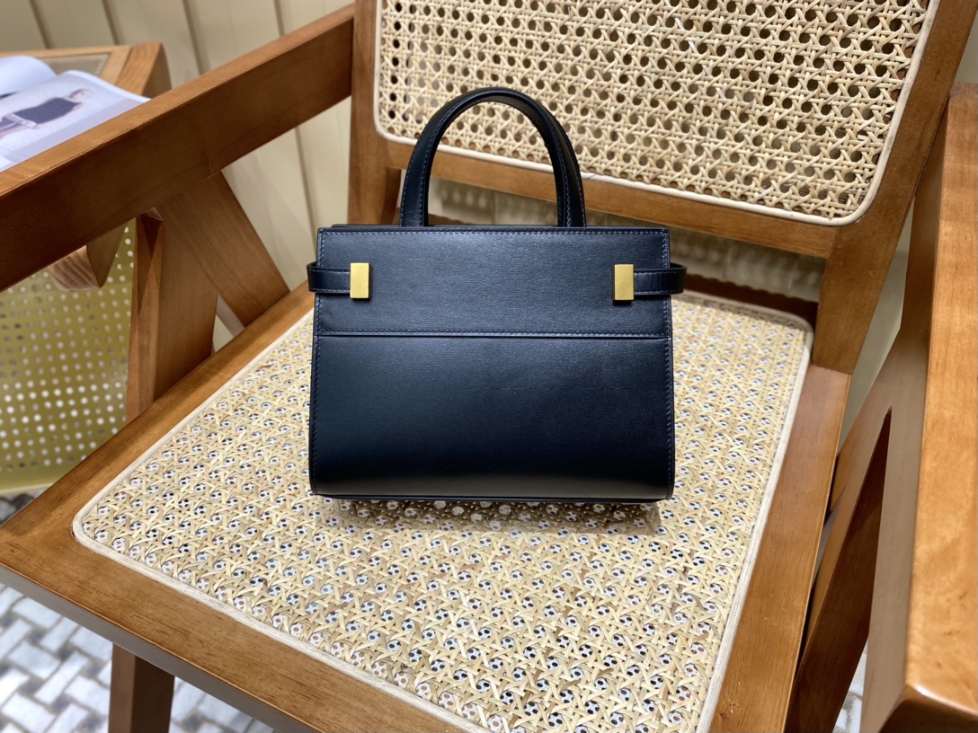 SAINT LAURENT 𝑴𝑨𝑵𝑯𝑨𝑻𝑻𝑨𝑵 𝑵𝑨𝑵𝑶#593741