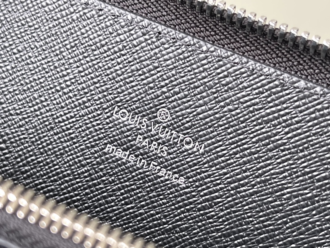 𝐋𝐎𝐔𝐈𝐒 𝐕𝐔𝐈𝐓𝐓𝐎𝐍 N62732